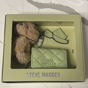 Steve Madden Olive Quilted Keychain Set